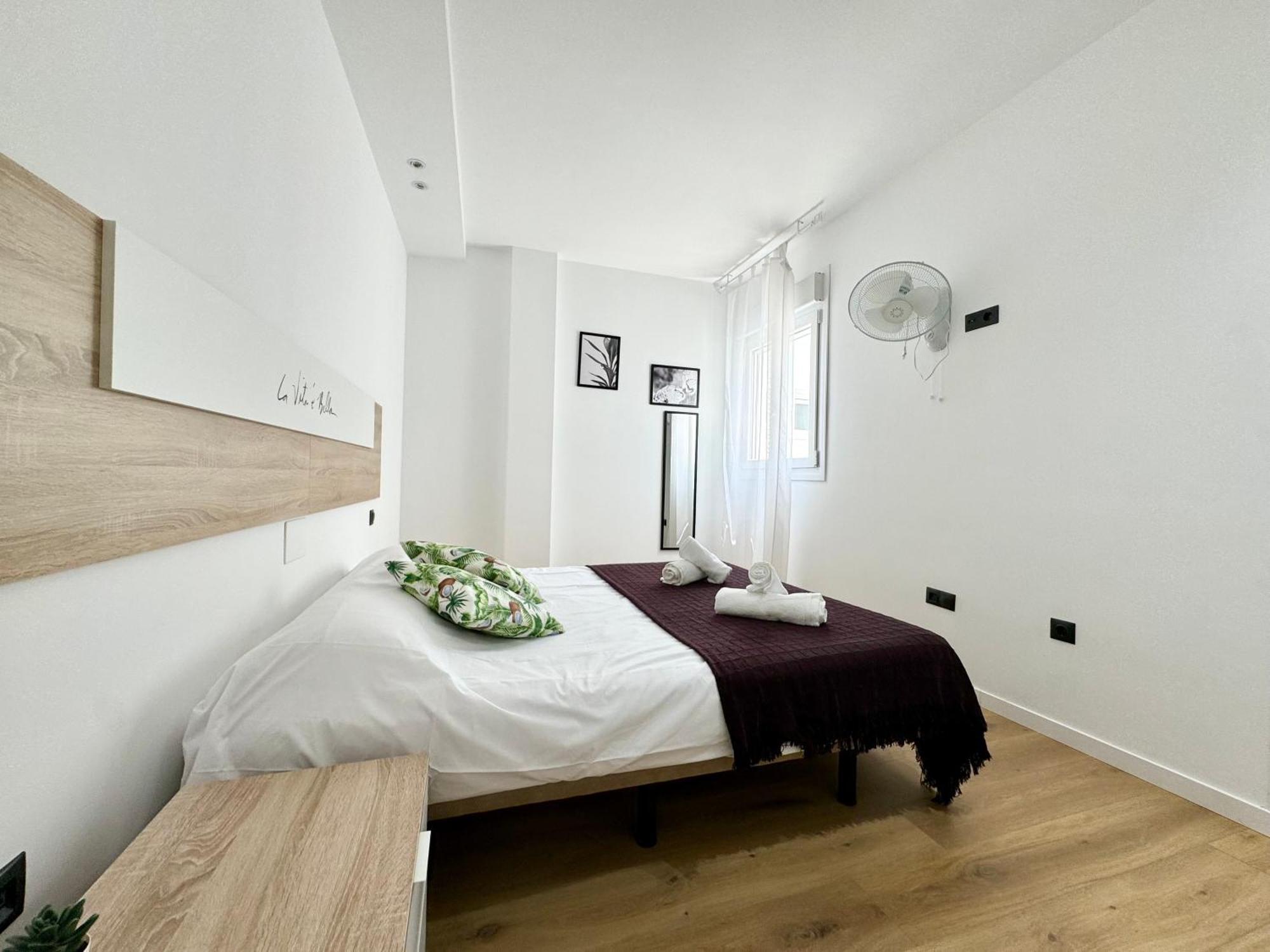 Apartamento Sweet Capuchinos Малага Екстериор снимка